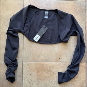 NWT Vanquish Fitness Black Shrug Size Small